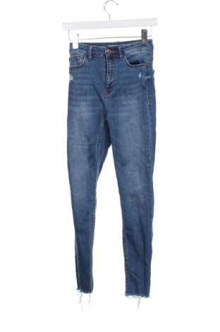 Dámské džíny  Bershka, Velikost XS, Barva Modrá, Cena  149,00 Kč