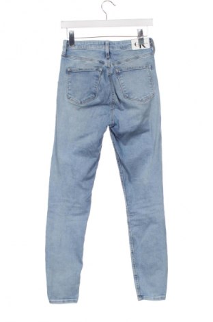 Damskie jeansy Calvin Klein Jeans, Rozmiar XS, Kolor Niebieski, Cena 319,99 zł