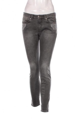 Dámské džíny  H&M L.O.G.G., Velikost L, Barva Černá, Cena  89,00 Kč