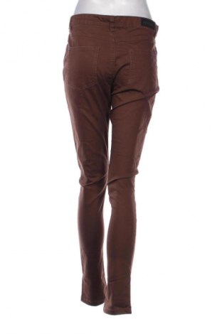 Damskie jeansy Pescara, Rozmiar M, Kolor Brązowy, Cena 24,99 zł