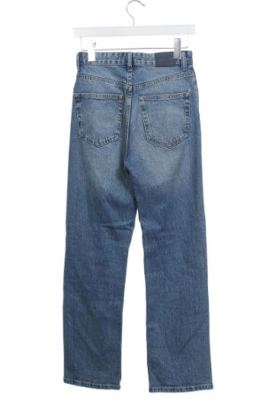 Damskie jeansy Pull&Bear, Rozmiar XS, Kolor Niebieski, Cena 67,41 zł