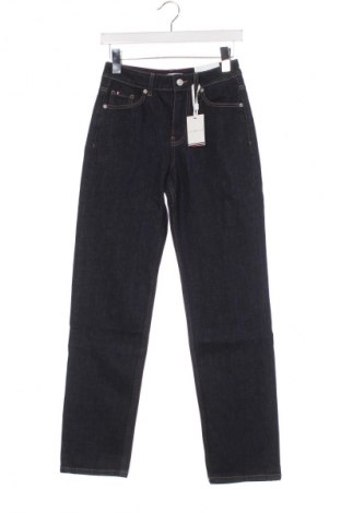 Damskie jeansy Tommy Hilfiger, Rozmiar XS, Kolor Niebieski, Cena 654,99 zł