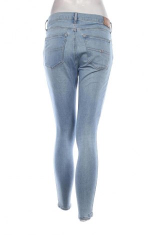 Дамски дънки Tommy Jeans, Размер M, Цвят Син, Цена 65,99 лв.
