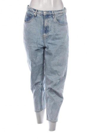 Дамски дънки Tommy Jeans, Размер M, Цвят Син, Цена 109,99 лв.