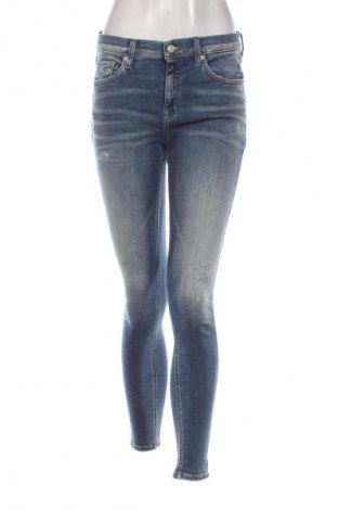 Dámske džínsy  Tommy Jeans, Veľkosť M, Farba Modrá, Cena  69,95 €
