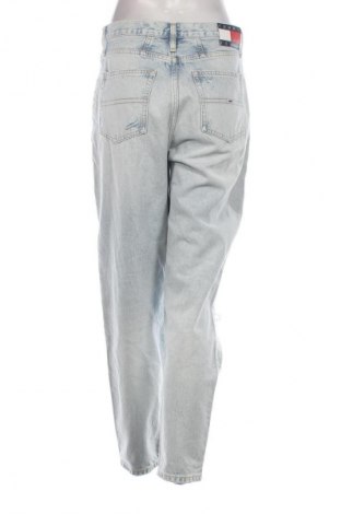 Дамски дънки Tommy Jeans, Размер M, Цвят Син, Цена 184,99 лв.