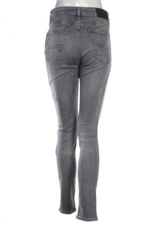 Blugi de femei Tommy Jeans, Mărime L, Culoare Gri, Preț 594,99 Lei