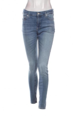 Női farmernadrág Tommy Jeans, Méret M, Szín Kék, Ár 35 349 Ft