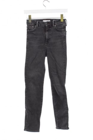 Blugi de femei Unbranded, Mărime XS, Culoare Gri, Preț 29,99 Lei