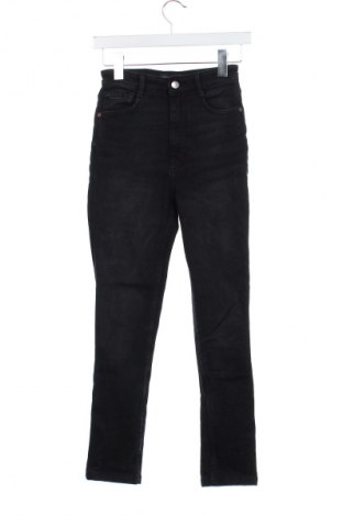 Blugi de femei Zara, Mărime XS, Culoare Negru, Preț 27,99 Lei