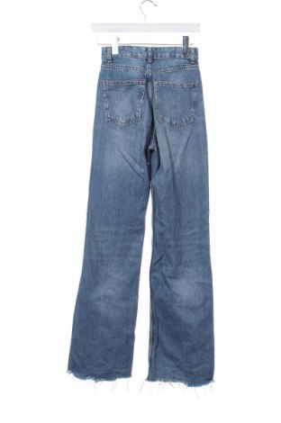 Damskie jeansy Zara, Rozmiar XXS, Kolor Niebieski, Cena 88,99 zł