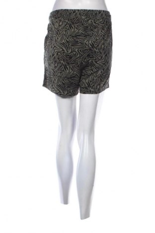 Damskie szorty 9th Avenue, Rozmiar L, Kolor Kolorowy, Cena 42,99 zł
