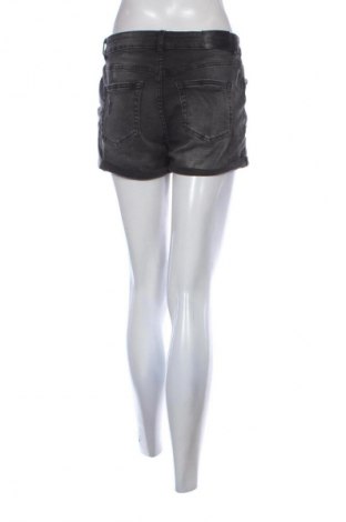Damen Shorts Fb Sister, Größe M, Farbe Grau, Preis € 6,34