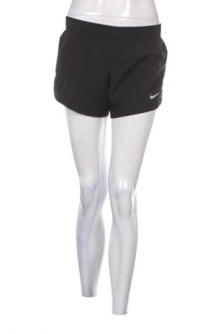 Pantaloni scurți de femei Nike, Mărime S, Culoare Negru, Preț 110,99 Lei