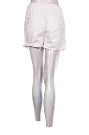 Damen Shorts Sinsay, Größe M, Farbe Weiß, Preis € 4,99