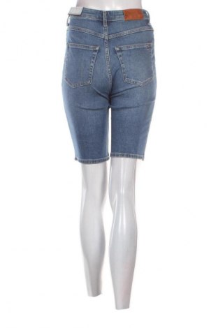 Pantaloni scurți de femei Tommy Hilfiger, Mărime XS, Culoare Albastru, Preț 487,99 Lei