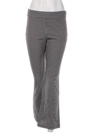 Pantaloni de femei Calzedonia, Mărime M, Culoare Multicolor, Preț 33,99 Lei