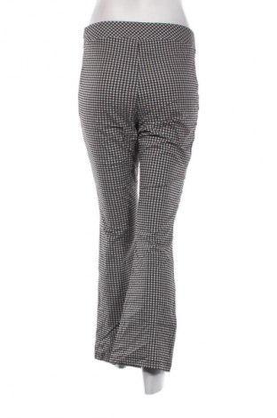 Pantaloni de femei Calzedonia, Mărime M, Culoare Multicolor, Preț 33,99 Lei