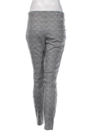 Damskie spodnie Essentials, Rozmiar M, Kolor Kolorowy, Cena 24,99 zł