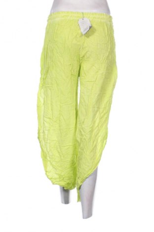 Pantaloni de femei Made With Love, Mărime M, Culoare Verde, Preț 150,99 Lei