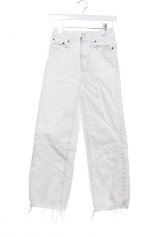 Pantaloni de femei Zara, Mărime XXS, Culoare Alb, Preț 32,43 Lei