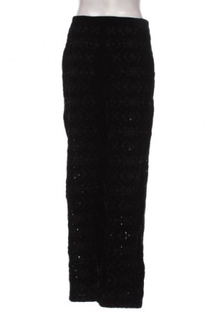 Pantaloni de femei Zara, Mărime XL, Culoare Negru, Preț 104,28 Lei