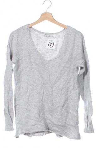 Dámský svetr H&M L.O.G.G., Velikost XS, Barva Šedá, Cena  179,00 Kč