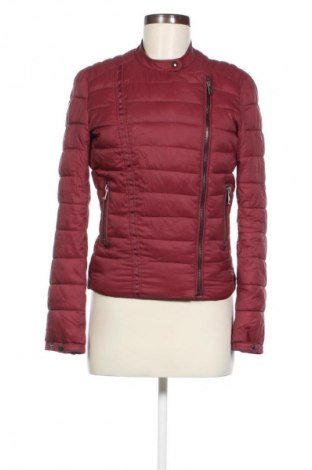 Γυναικείο μπουφάν Bershka, Μέγεθος M, Χρώμα Κόκκινο, Τιμή 30,99 €