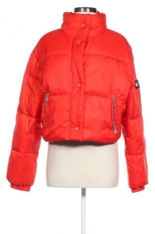 Γυναικείο μπουφάν Tommy Jeans, Μέγεθος L, Χρώμα Κόκκινο, Τιμή 197,99 €