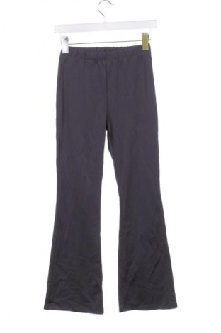 Pantaloni pentru copii LC Waikiki, Mărime 9-10y/ 140-146 cm, Culoare Mov, Preț 27,99 Lei
