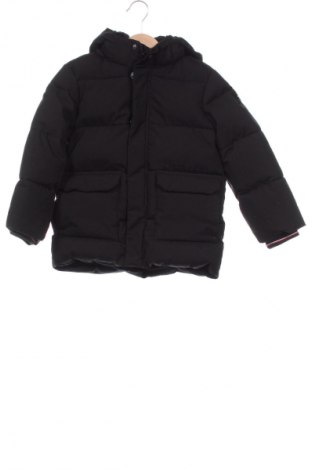 Dětská bunda  Tommy Hilfiger, Velikost 2-3y/ 98-104 cm, Barva Černá, Cena  3 449,00 Kč