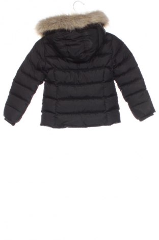 Dětská bunda  Tommy Hilfiger, Velikost 4-5y/ 110-116 cm, Barva Černá, Cena  3 449,00 Kč