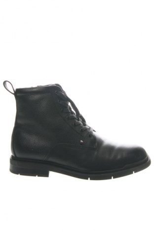 Férfi cipők
 Tommy Hilfiger, Méret 43, Szín Fekete, Ár 37 569 Ft