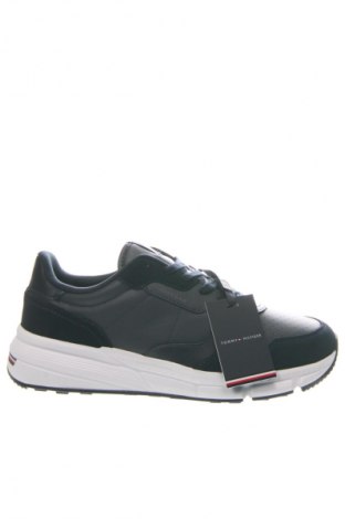 Férfi cipők
 Tommy Hilfiger, Méret 43, Szín Kék, Ár 58 089 Ft