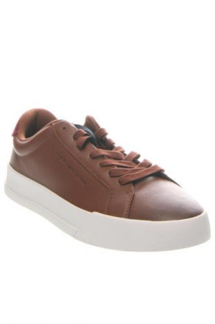 Férfi cipők
 Tommy Hilfiger, Méret 41, Szín Barna, Ár 58 089 Ft