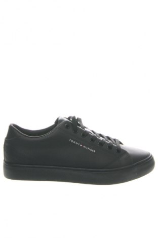 Férfi cipők
 Tommy Hilfiger, Méret 41, Szín Fekete, Ár 34 159 Ft