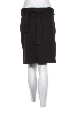 Fustă Janina, Mărime M, Culoare Negru, Preț 24,99 Lei