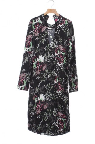 Kleid Boohoo, Größe XS, Farbe Mehrfarbig, Preis € 6,99