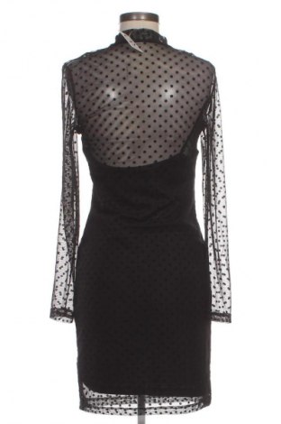 Sukienka Gina Tricot, Rozmiar M, Kolor Czarny, Cena 96,99 zł