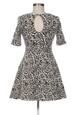 Sukienka H&M Divided, Rozmiar M, Kolor Kolorowy, Cena 95,99 zł
