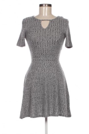 Kleid H&M Divided, Größe S, Farbe Grau, Preis € 20,99