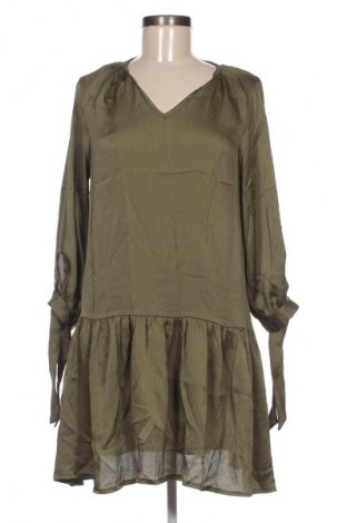 Φόρεμα Le Sample, Μέγεθος M, Χρώμα Πράσινο, Τιμή 10,99 €