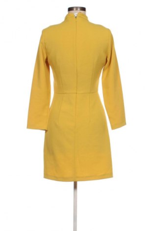 Kleid Oasis, Größe S, Farbe Gelb, Preis 10,99 €