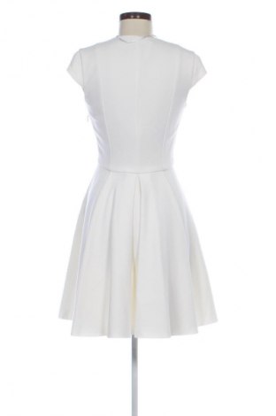Rochie Pinko, Mărime S, Culoare Alb, Preț 522,96 Lei