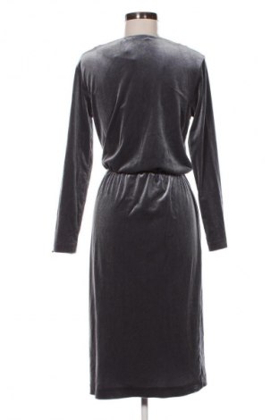 Rochie Poema, Mărime M, Culoare Gri, Preț 61,99 Lei