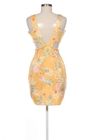 Rochie Pretty Little Thing, Mărime M, Culoare Multicolor, Preț 30,99 Lei