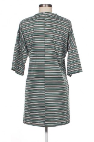 Rochie Pretty Little Thing, Mărime M, Culoare Multicolor, Preț 30,99 Lei