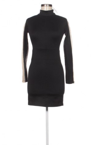 Рокля Zara, Размер S, Цвят Черен, Цена 5,99 лв.