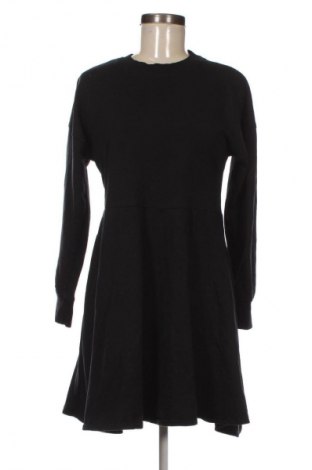 Sukienka Zara Trafaluc, Rozmiar S, Kolor Czarny, Cena 39,99 zł