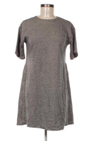 Kleid Zara Trafaluc, Größe M, Farbe Mehrfarbig, Preis 6,99 €